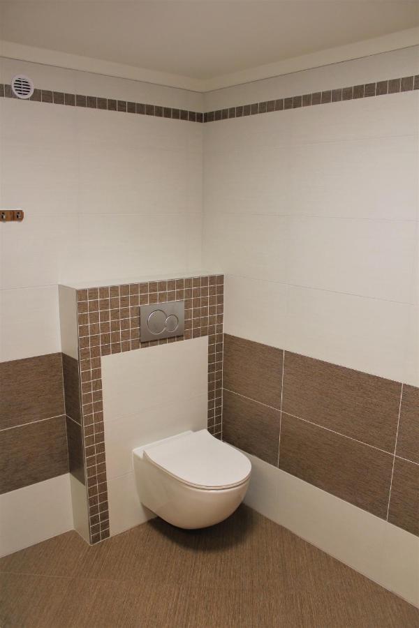 Apartmany Turold Mikulov 2 Buitenkant foto
