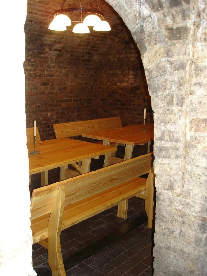 Apartmany Turold Mikulov 2 Buitenkant foto