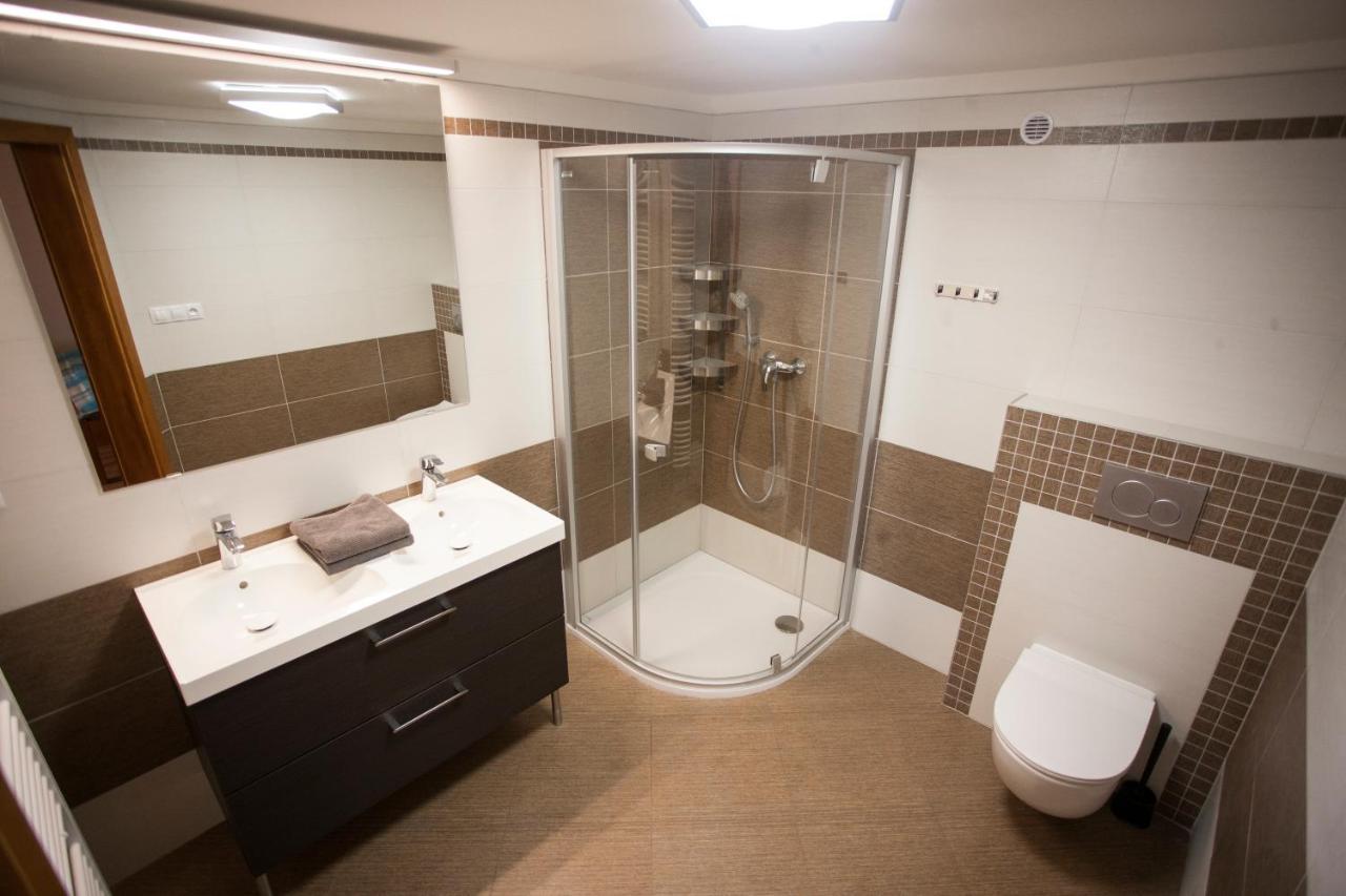 Apartmany Turold Mikulov 2 Buitenkant foto